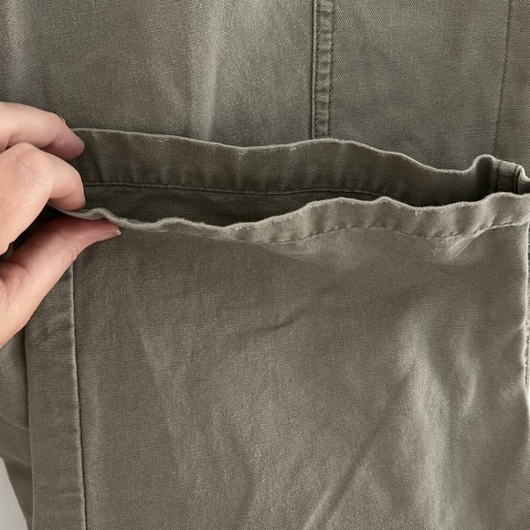 Vintage Columbia Cargo style utility pant. Regular/loose fit. 32-33”waist. - Picture 16 of 16